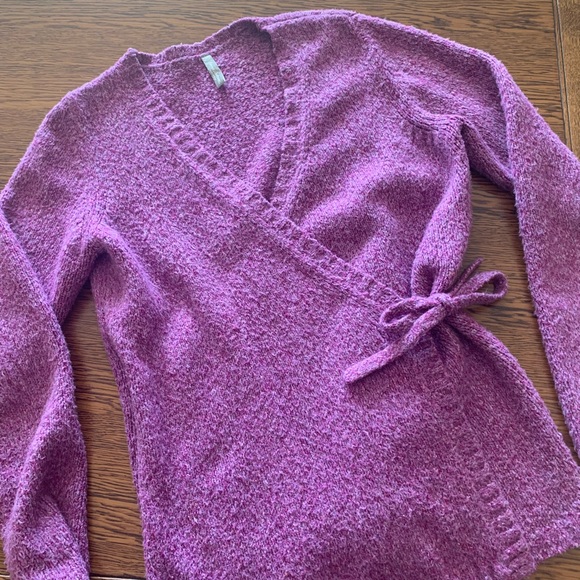 Beautiful Hanna Andersson sweater - Picture 1 of 3